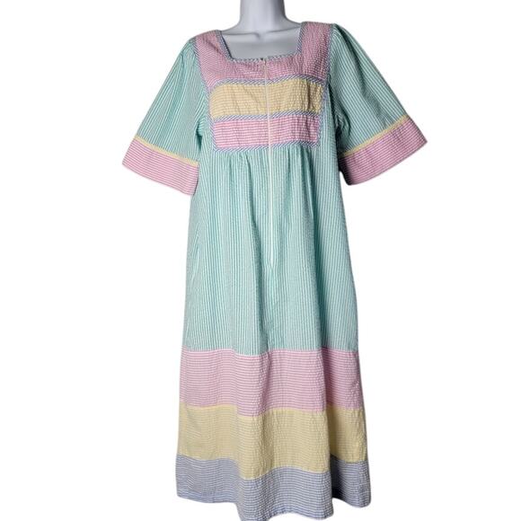 Seersucker House Dress Pastel Striped Lounge Caftan PM Petite Medium National - Picture 1 of 5